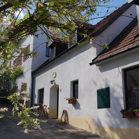 Hofgassl Zentgraf Bed & Breakfast Mörbisch am See Dış mekan fotoğraf